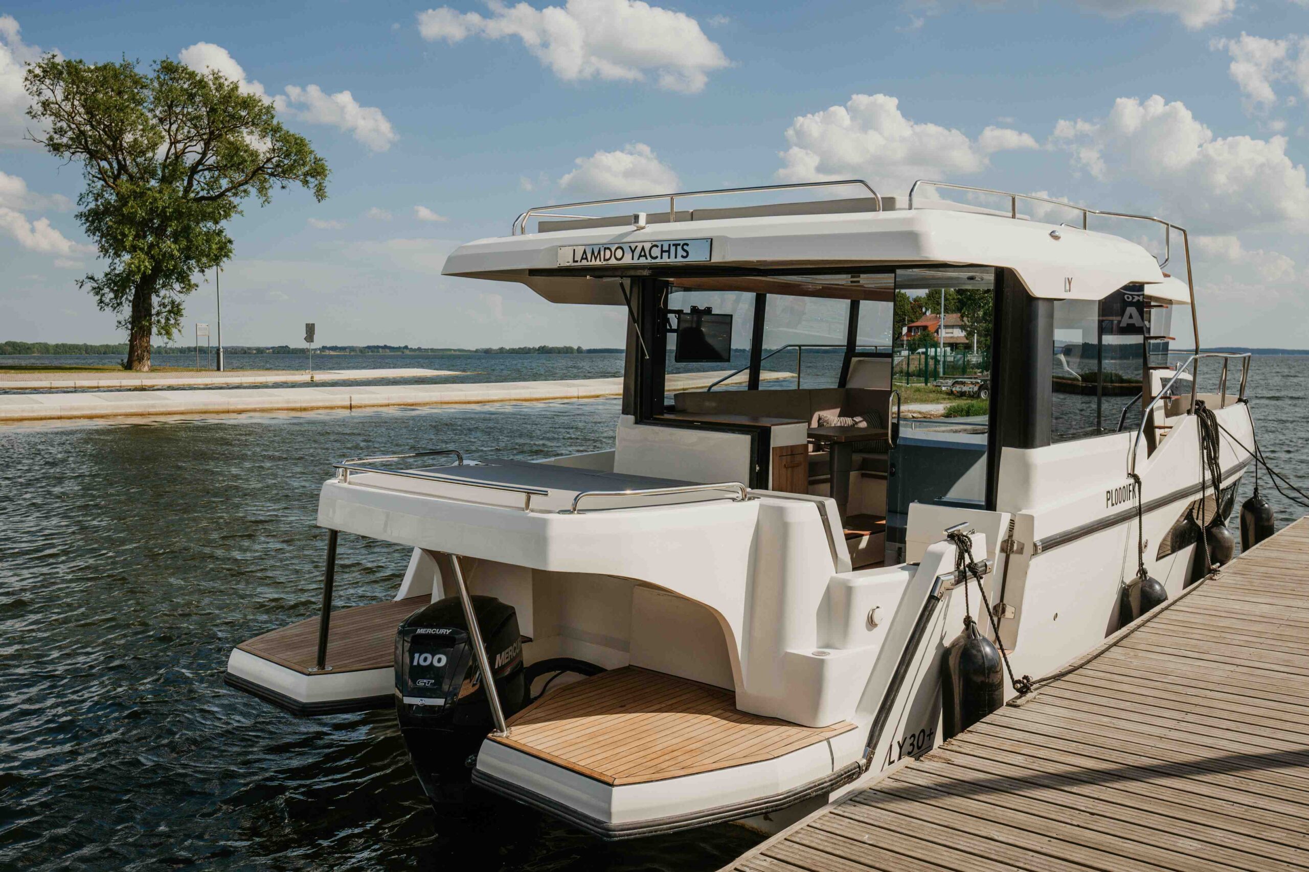 Lamdo Yachts LY30+ Electric (8 os.)